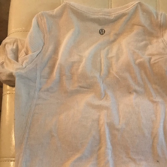 Top - Picture 2 of 2